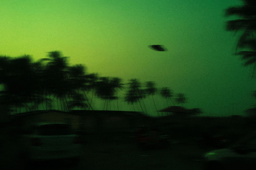 UFO photo (Stencil)