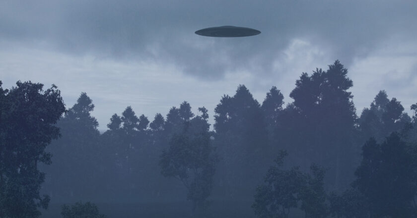 An illustration of what a UFO might look like. (Canva)