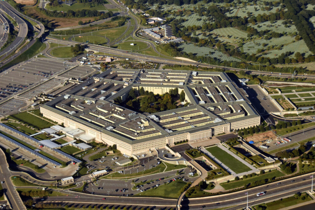 Is the Pentagon hiding UFO crafts? Schumer's new UAP bill would seek to know the truth. (Canva)