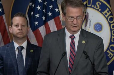 A bipartisan group from Congress addressed the press about UFOs. (C-SPAN)